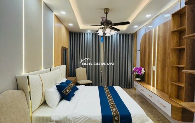 Nhà Hẻm 6m, Mới Đẹp đón Tết, Tặng Full Nội Thất Xịn, 40m2, 3PN, P.14 Tân Bình. Chỉ 5 tỷ TL.